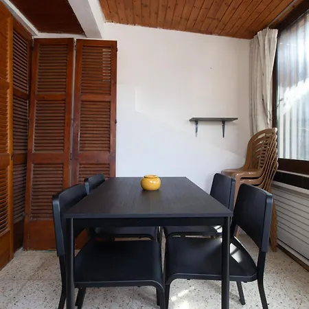 5-min To The Beach, 1-bed *